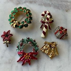 Vintage Christmas Pins Brooches 6 red grn poinsettias wreath nativity candy cane